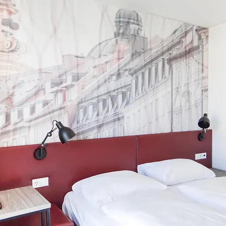 Campanile Sendling 3* Munich