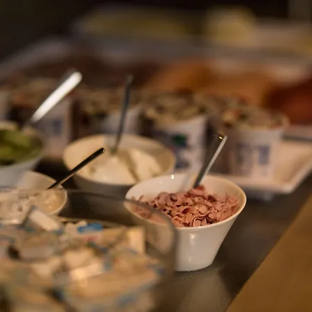 Hotel Campanile Sendling 3*