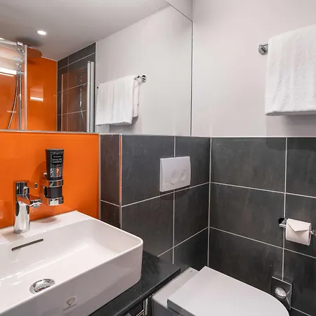 Campanile Sendling 3*