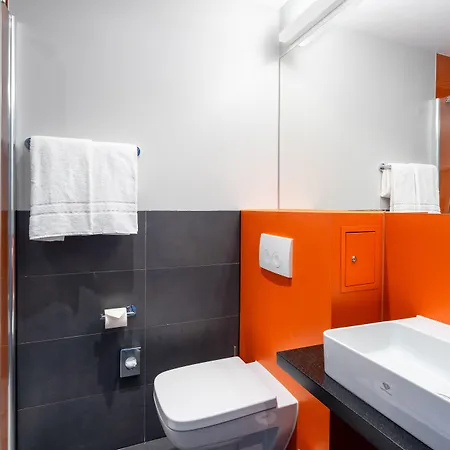 Campanile Sendling 3*